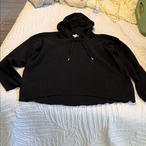 Elegant Black Hooded Women's Sweater